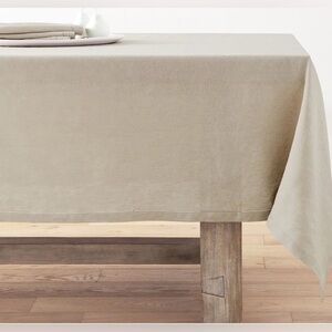 Pottery Barn Belgian Linen Tablecloth in Flax 70x108”